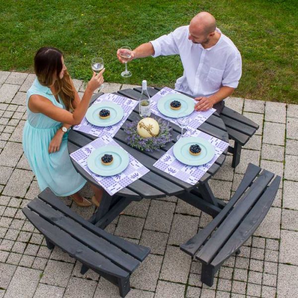 Picnic bench shop