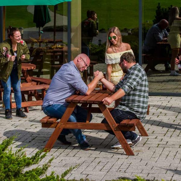 Durham Picnic Table – Durable A Frame Pub Table – Suitable for 6 People 1.5M Length - Brown